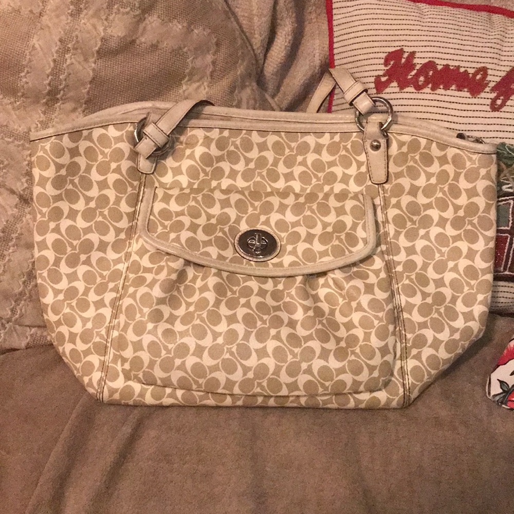 Coach purse - Picture 1 of 2